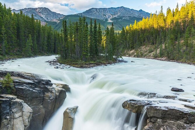 Sunwapta River Self-Drive Rafting Trip - Meeting point and timing, why your arrival matters