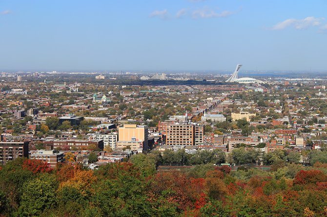 The Full-Day small-group comprehensive tour of Montreal - A full-day Montreal route that keeps you off the parking problem