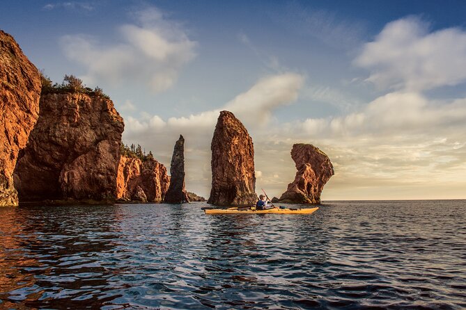 Three Sisters Sea Kayaking Day Tour - The picnic in a secluded cove: the break that makes the paddle better