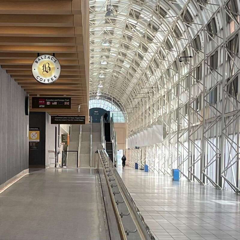 Toronto: Experience PATH - A 32km/24mile underground walkway - How the guide helps you not get lost underground