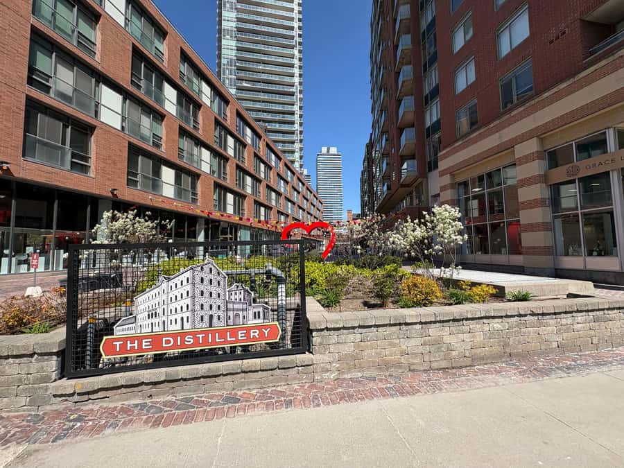 Toronto: Great White North Food Tour - Meeting at Trinity and Mill, then heading straight to the Distillery District