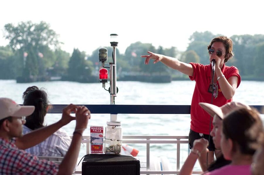 Toronto: Guided Harbour and Islands Sightseeing Cruise - Getting Onboard: Harbour Star and the Harbourfront Centre Pier