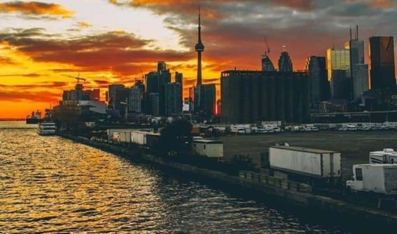 Toronto: Guided Walking Tour of Must-See Attractions - Key things I’d plan for
