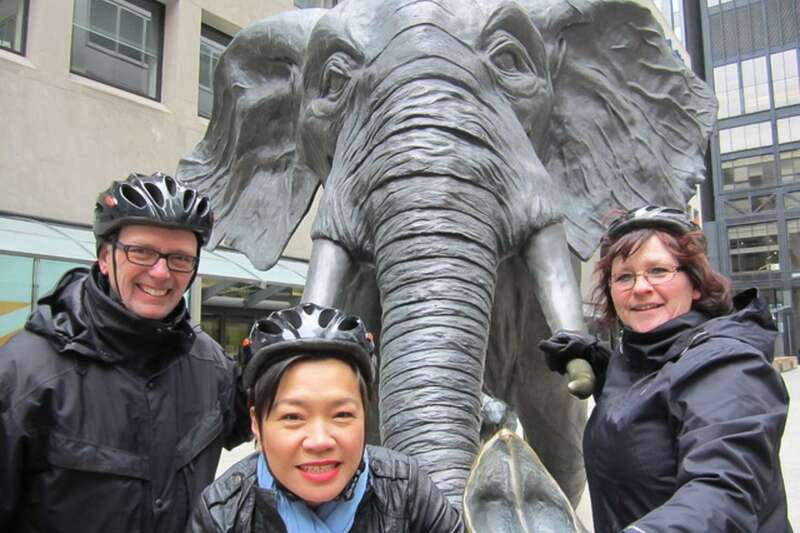 Toronto: Heart of Downtown 3.5-Hour Bike Tour - Chinatown and Kensington Market, plus Eaton’s Centre and Dundas Square