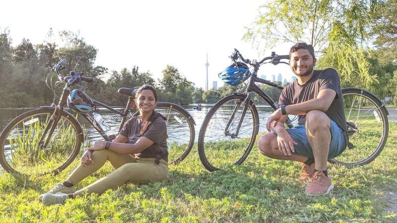 Toronto Islands: Morning or Twilight 3.5-Hour Bike Tour - From Downtown Streets to the Ferry: Your First Taste of the Islands