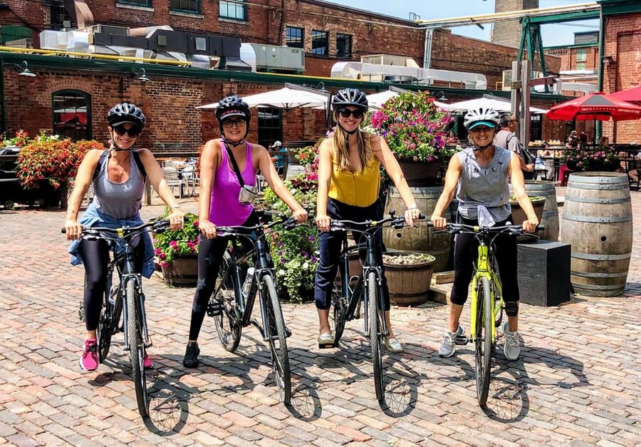 Toronto Islands: Sunrise Breakfast Bicycle Tour - Wards Island Cycling on Car-Free Paths