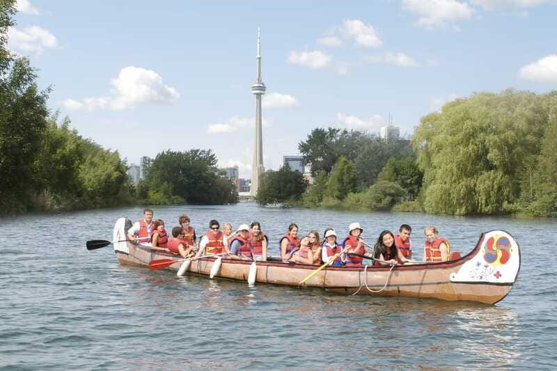 Toronto Islands: Voyageur Canoe Tour - Your canoe lesson: paddling as a team (no prior skills needed)