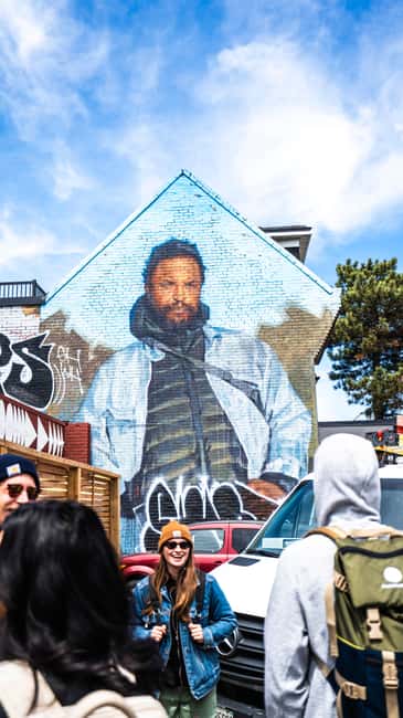 Toronto: Must Do NonTouristy Street Art Tour by local Artist - Entering the Dundas West Urban Art Corridor