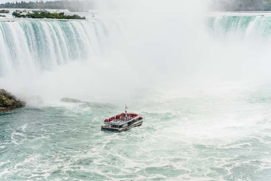 Toronto: Niagara Day Tour w/ Niagara on the Lake & Boat Ride - Clifton Hill free time after the falls