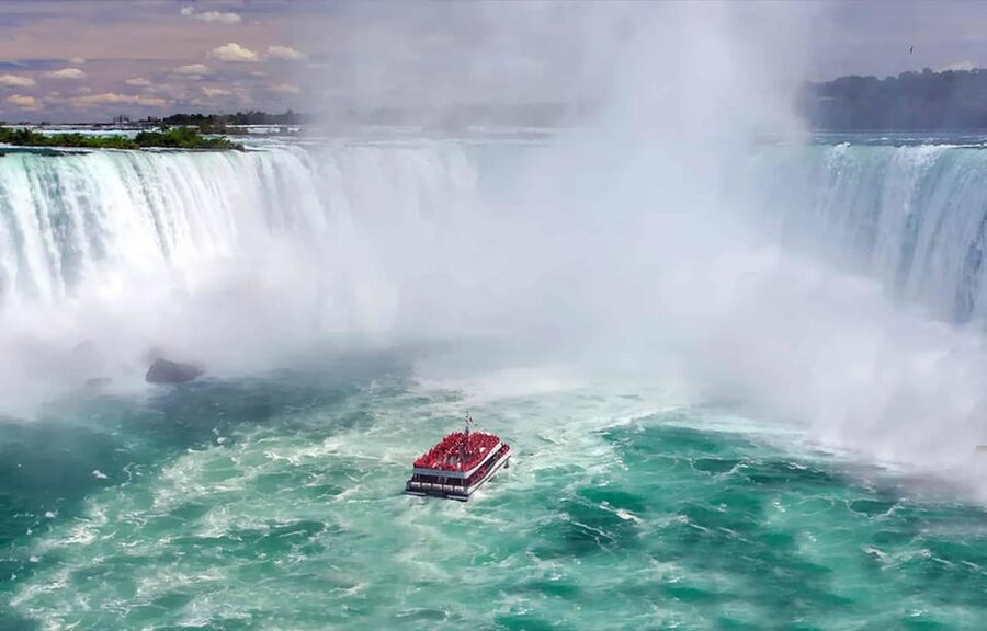 Toronto: Niagara Falls, Boat Ride & Journey Behind the Falls - Niagara Falls Canadian-side time for lunch and shopping
