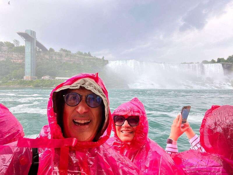 Toronto: Niagara Falls Day Tour with Niagara City Cruise - Canadian maple syrup, chocolate, and fudge tasting
