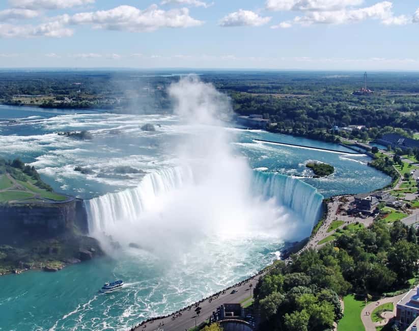 Toronto: Niagara Falls & NOTL Heritage Town Guided Day Tour - Journey Behind the Falls: the included ticket that changes how you see Niagara