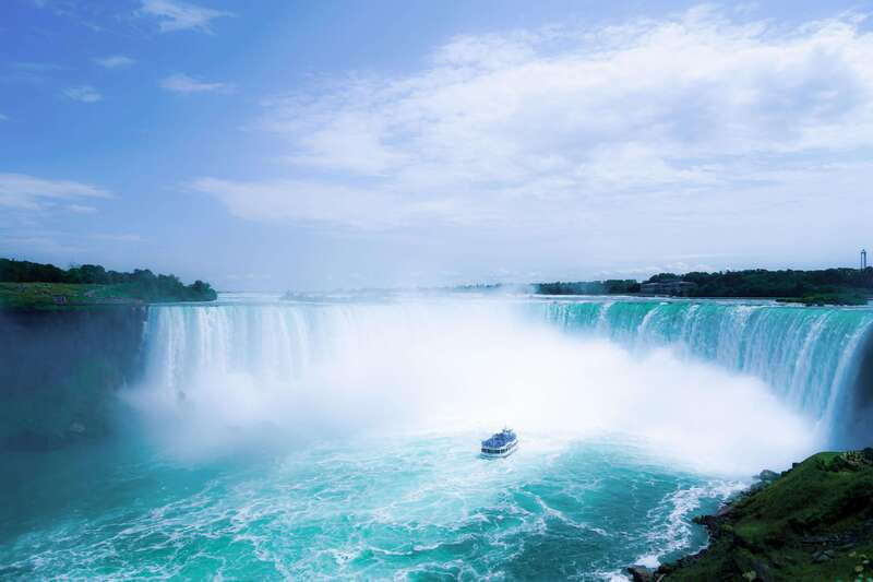 Toronto: Niagara Falls Tour with Boat and Lunch - Toronto Pickup to Niagara Falls in One Easy Day