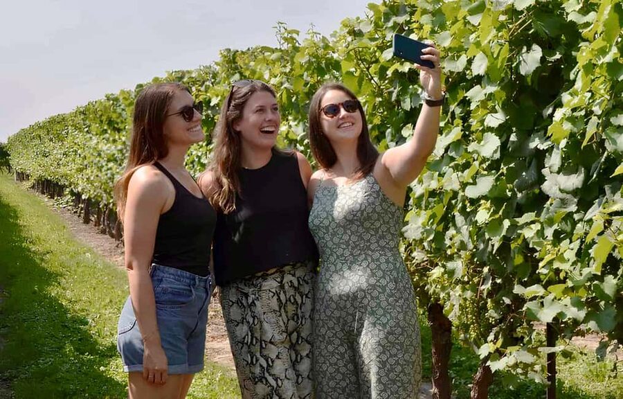 Toronto: Niagara-on-the-Lake, Wine Tasting & Chocolate Tour - Key highlights worth planning around