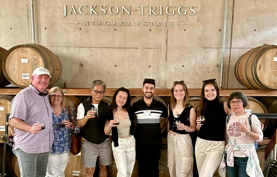 Toronto: Niagara-on-the-Lake, Wine Tasting & Chocolate Tour - Toronto to Niagara Wine Country, with a mini-bus pace