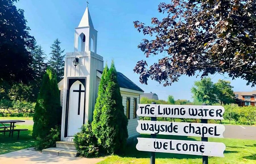 Toronto: Niagara-on-the-Lake, Wine Tasting & Chocolate Tour - Who should book this Niagara-on-the-Lake wine and chocolate trip