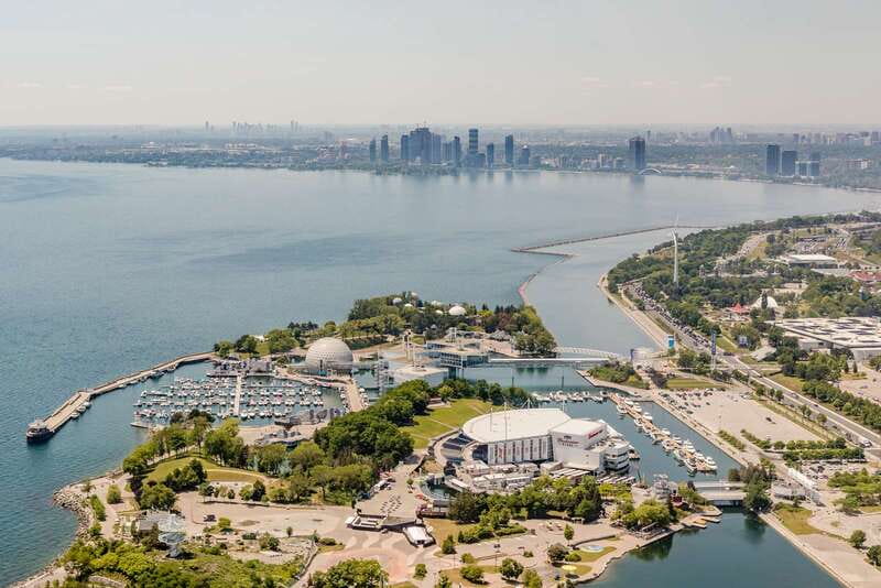 Toronto: Private Helicopter Tour for Two - Toronto from above, without the usual sightseeing hassle