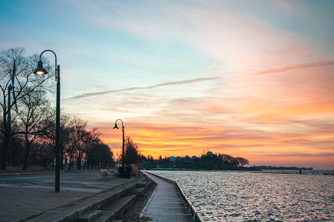 Toronto: Private Walking Tour with a Local - Food, cafés, and markets, where locals actually hang out
