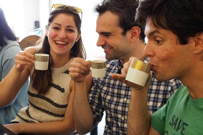 Toronto's First Food Tour: Taste the World in Kensington Market - Inside the Tour: How the Tastings Are Structured