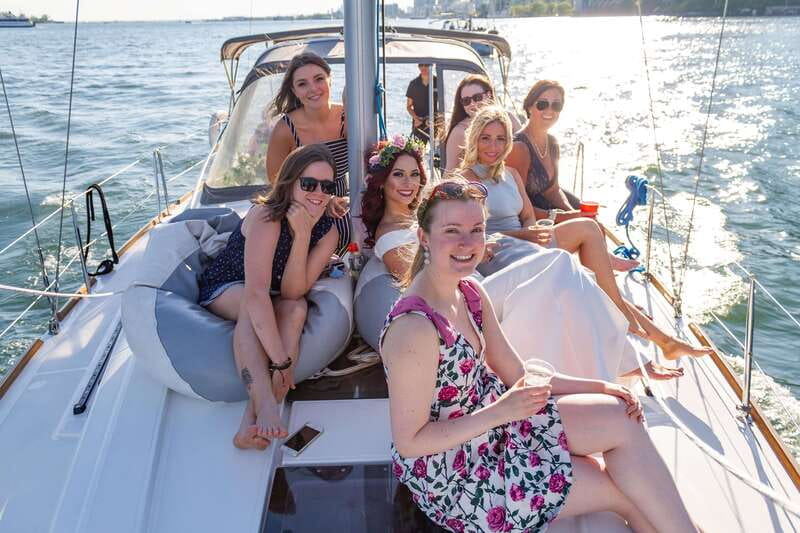Toronto: Sailing Yacht Cruise of Toronto Harbor and Islands - Price and value: is $138 worth it?