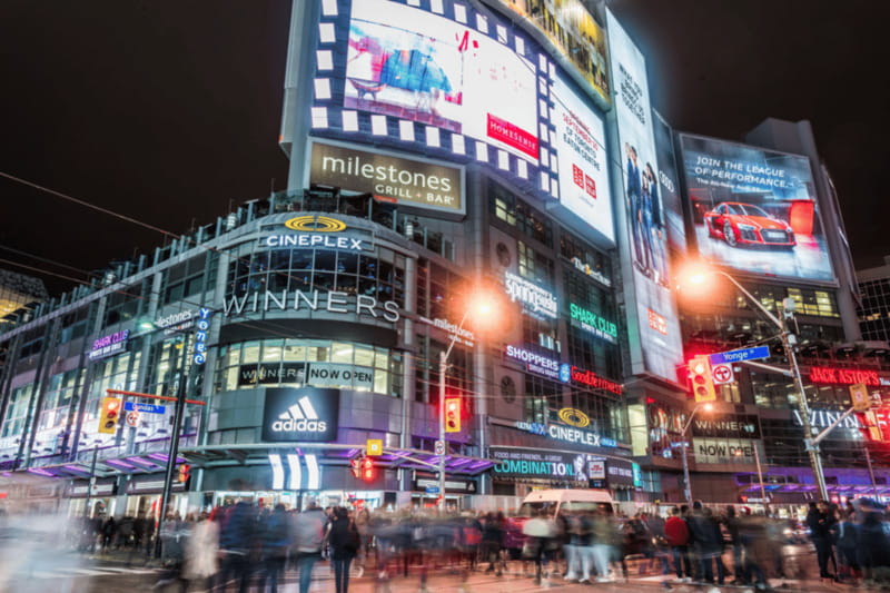 Toronto: Small Group Night Tour with Harbour Boat Cruise - Downtown Toronto by Night: Yonge/Dundas Square and the Toronto Sign