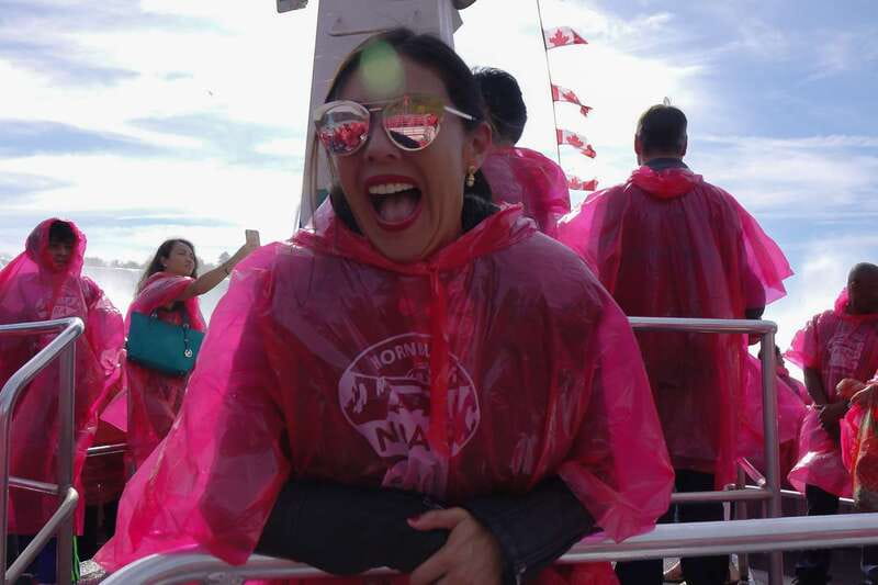 Toronto: Splendours of Niagara Falls Small Group Tour w/Boat - How the Photo Stops Build the Day Instead of Eating It