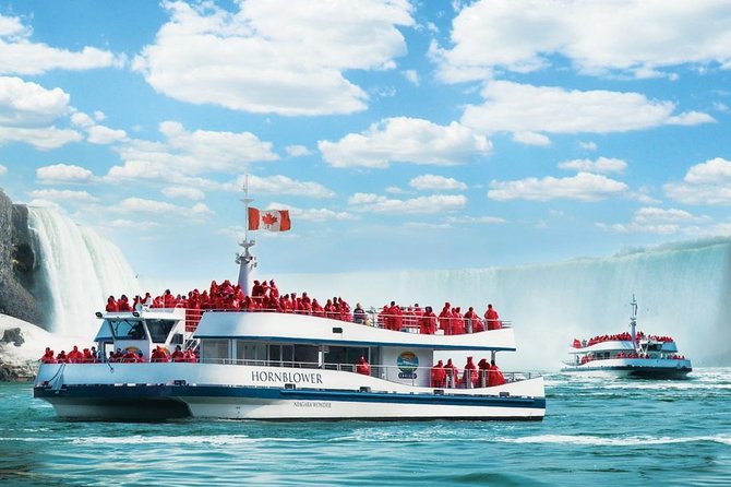 Toronto to Niagara Falls Day Tour with Boat Cruise and Lunch - Getting time to roam: Clifton Hill and the Table Rock viewpoints