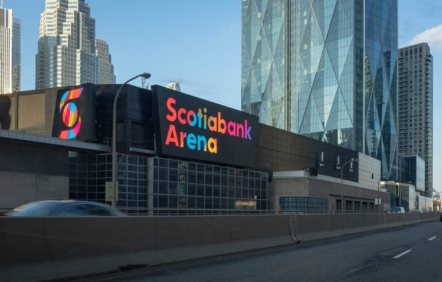 Toronto: Toronto Maple Leafs Game Ticket at Scotiabank Arena - Mobile ticket reality check: phone entry without the scramble