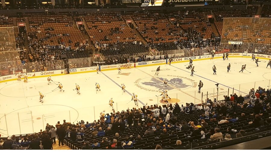 Toronto: Toronto Maple Leafs Game Ticket at Scotiabank Arena - Rules at the arena: the stuff that can ruin your day