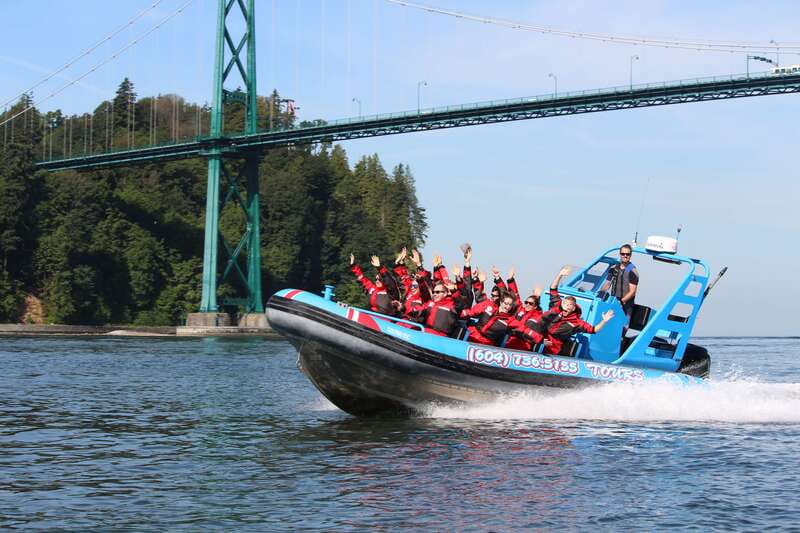 Vancouver: Bowen Island Boat Cruise with Dinner - Vancouver skyline cruise: stories, views, and wildlife watch
