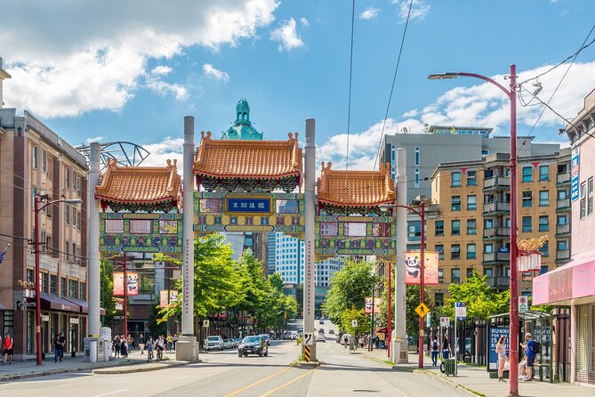 Vancouver City Sightseeing Tour: Capilano Suspension Bridge & Vancouver Lookout - Vancouver Lookout: Harbour Centre’s 40-second glass elevator