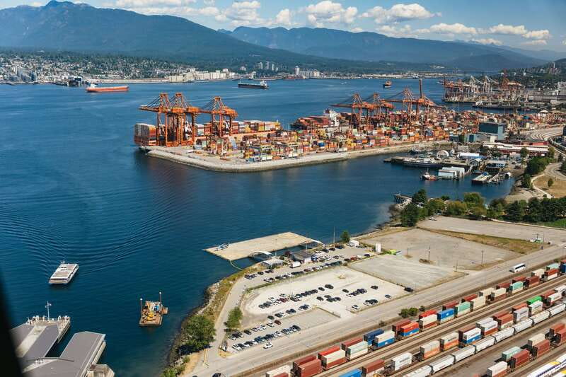 Vancouver: Entry Ticket for the Vancouver Lookout - Learn What You’re Seeing With Panels and the Audio Tour