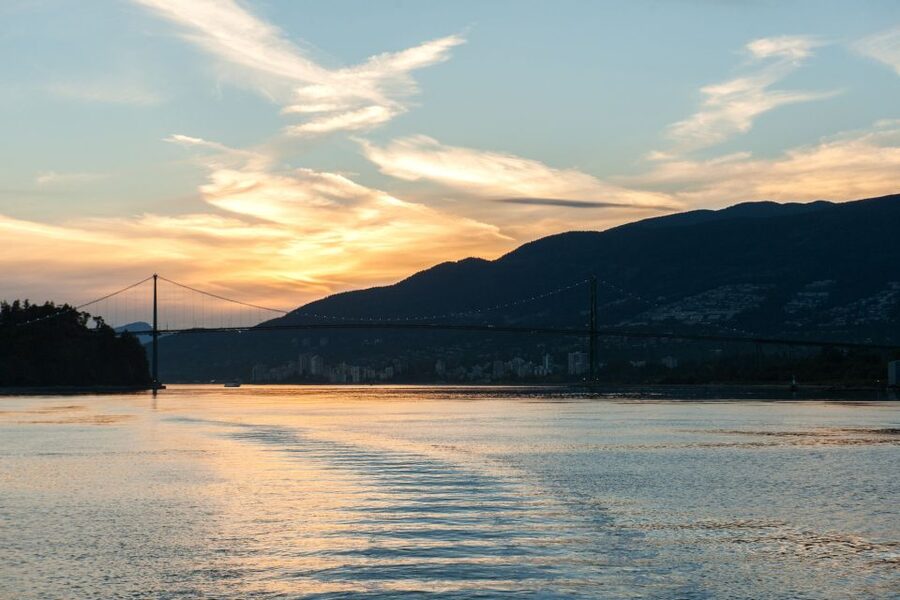 Vancouver: Evening Cruise with Dinner Buffet - Who This Cruise Fits Best (and Who Might Skip It)