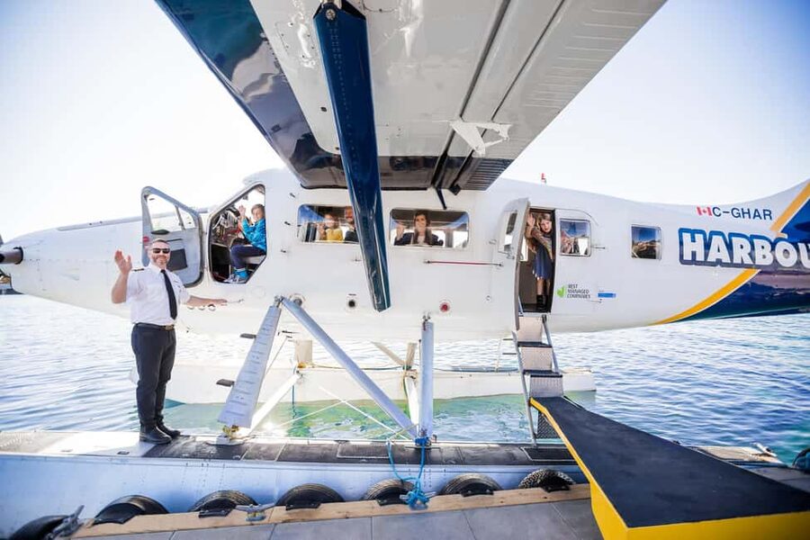 Vancouver: Extended Scenic Panorama Seaplane Tour - Getting to the Water-Level Terminal at 1055 Canada Place