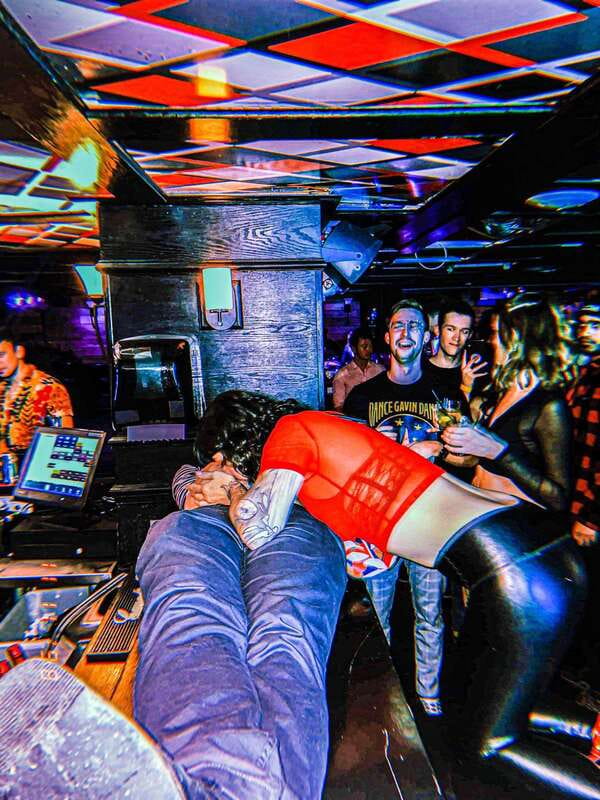 Vancouver: Gastown Pub Crawl - Who This Pub Crawl Suits Best (and Who Might Hate It)