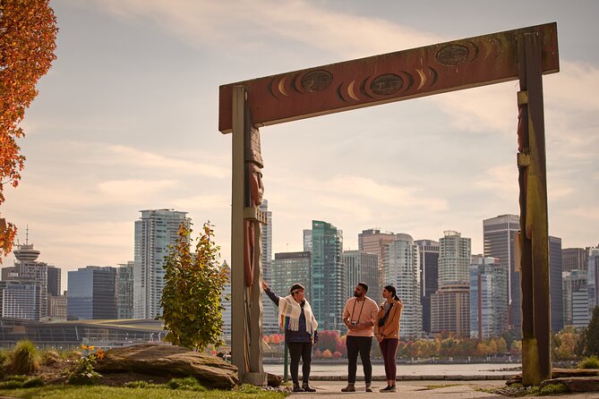 Vancouver Hop On Hop Off Trolley Tour - The real Stanley Park strategy: how to do it without rushing