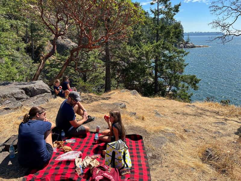 Vancouver: Lighthouse Park Hike - What to Expect on the Ground: Trail Time, Breaks, and Flow
