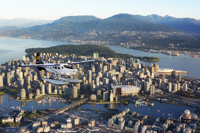 Vancouver Panorama Scenic Seaplane Tour - Horseshoe Bay and Bowen Island: the coast gets real