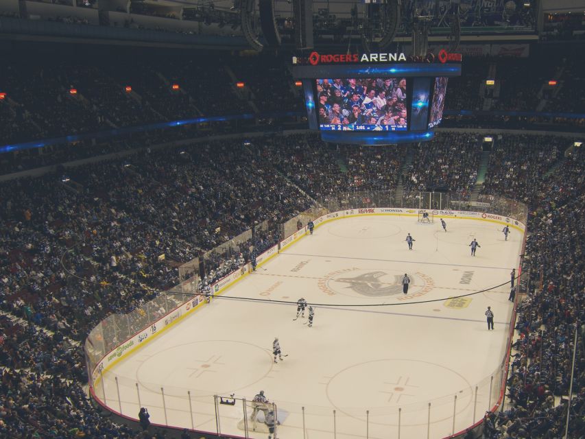 Vancouver: Vancouver Canucks Ice Hockey Game Ticket - Pick the right seat: budget, regular, premium views