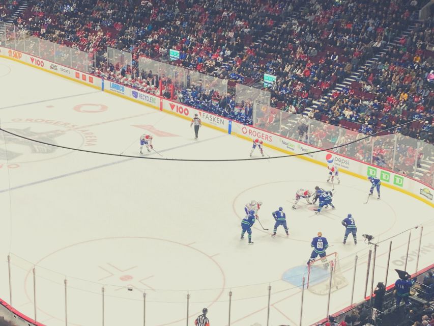 Vancouver: Vancouver Canucks Ice Hockey Game Ticket - What the Canucks game atmosphere feels like