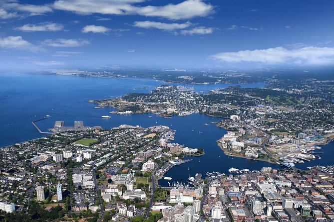 Victoria and Butchart Gardens Day Trip from Vancouver - Return Ferry: Dining Options, Sunset Light, and Hotel Drop-Off