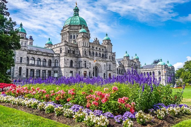 Victoria and Butchart Gardens Day Trip from Vancouver - Guide Quality and Group Size: What Actually Changes the Day