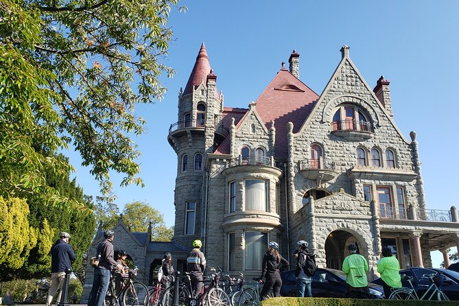 Victoria City Highlights Pedal or E-Bike Tour - Hoods & Legends - Tour tips that will help you get the most out of it