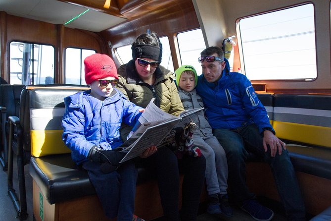 Victoria Marine Wildlife Tour - The guides, the captain, and why their style matters
