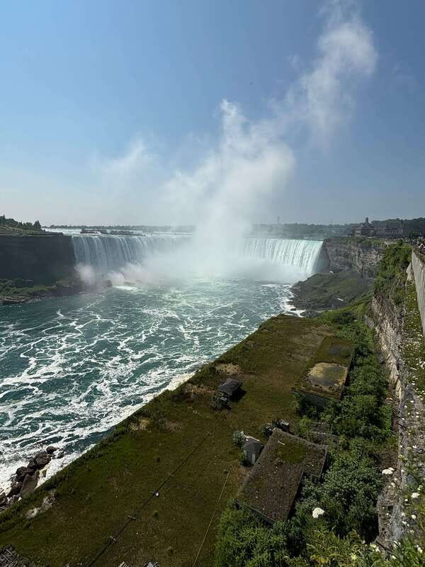 Walking Tour of Niagara Falls Canada and Hornblower Boat - The one-hour guided walk: getting your bearings fast