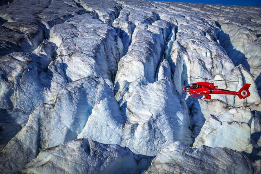 Whistler: Glacier Helicopter Tour and Mountain Landing - What to bring, what to wear, and simple safety rules that matter