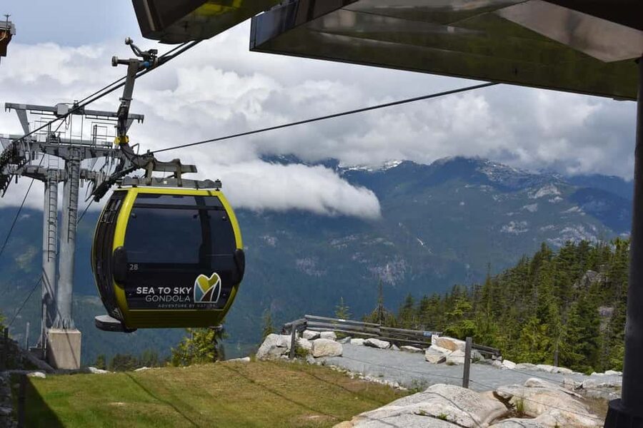 Whistler, Sea to Sky Gondola, and Shannon Falls Day Trip - Shannon Falls National Park: 20 minutes for a 335-metre waterfall